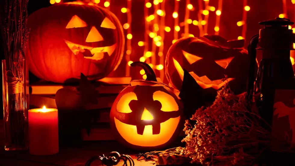 Halloween Origins, Meaning & 7 Traditions foods (1)