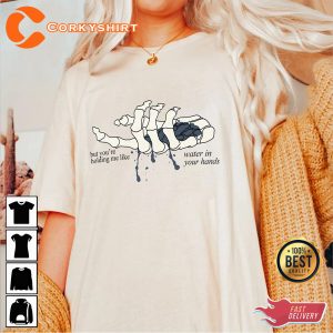 But You're Holding me Like Water in your Hand - Moon Song Phoebe Bridgers T-Shirt