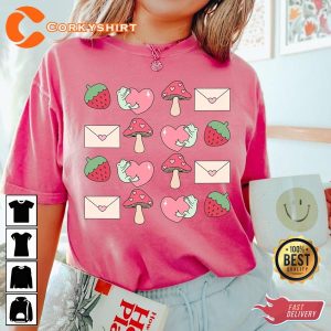 Cute Womens Valentines Day Strawberry Letters Frog Heart T-Shirt