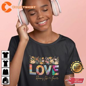 Love Blooms Like A Flower I love my GF Valentine's Day Gift T-Shirt