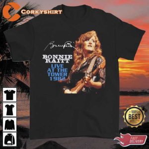 Bonnie Raitt Live At The Tower 1982 Signature T- Shirt