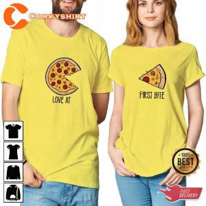 Funny Pizza Love Couple Valentines Love At First Bite Print T-Shirt