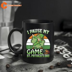 I Paused My Game For St Patricks Day Dabbing Leprechaun Mug