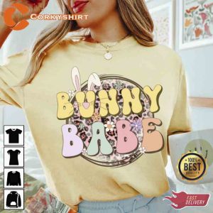 Bunny Babe Rabbit Lover Happy Holiday Unisex T-Shirt