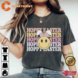 Cute Groovy Easter Bunny Smiley Face Gift for Easter Day T-Shirt