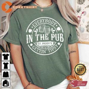 Everybody In The Pub Getting Tipsy T-Shirt1