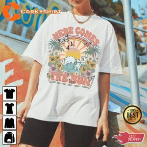 Here Comes the Sun Hippie Motivational Gift Tee2