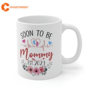 Soon To Be Mommy Est 2023 Pregnancy Announcement Floral Mug