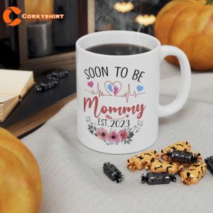 Soon To Be Mommy Est 2023 Pregnancy Announcement Floral Mug 3