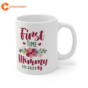 Soon to be Mommy 2023 Cute Floral First Time Mom Pregnancy Mothers Day Mug 1