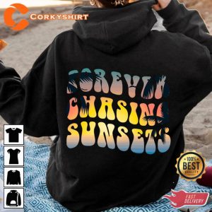 Forever Chasing Sunsets Aesthetic Groovy Preppy Trendy Summertime Beach Vibe Hoodie1