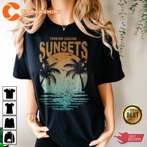 Forever Chasing Sunsets Retro Beach Summer Vacation Graphic Tee