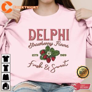 Delphi Strawberry Farms ESTD 1989  Fresh Sweet T-Shirt