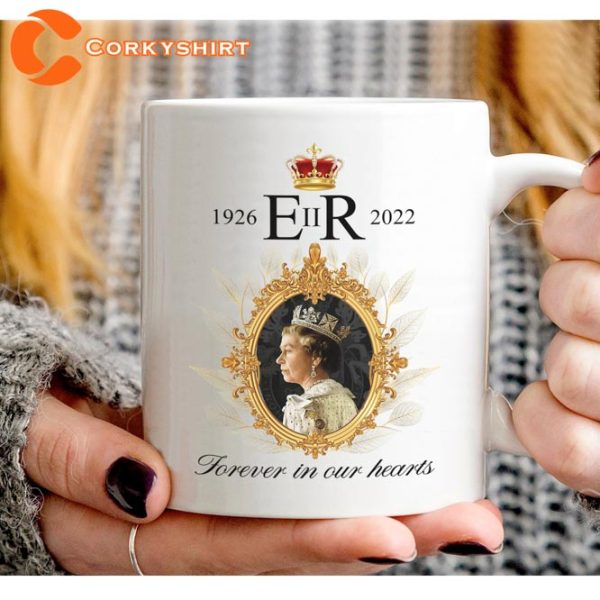 Honor Queen Elizabeth II 1926-2022 Rest In Peace Memorial Mug