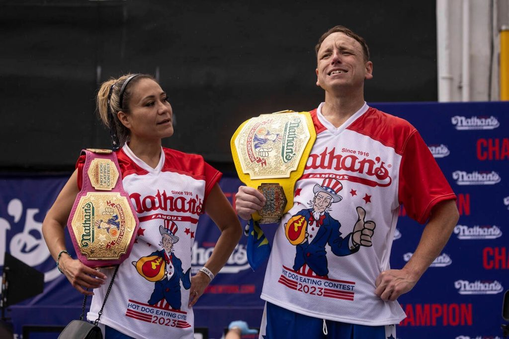 Joey Chestnut Sets Record with 16 Consecutive Wins at Nathan's Hot Dog Eating Contest (1)