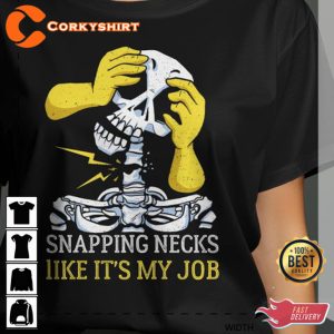 Skeleton Chiropractor Funny Doctor Meme Halloween Costume T-Shirt