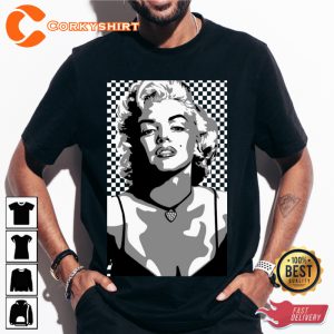 Modern Woman Caro Pattern 90s Vintage Inspired Outfit T-Shirt